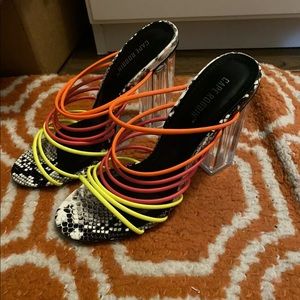 Cape Robbin block heels. Size 6.